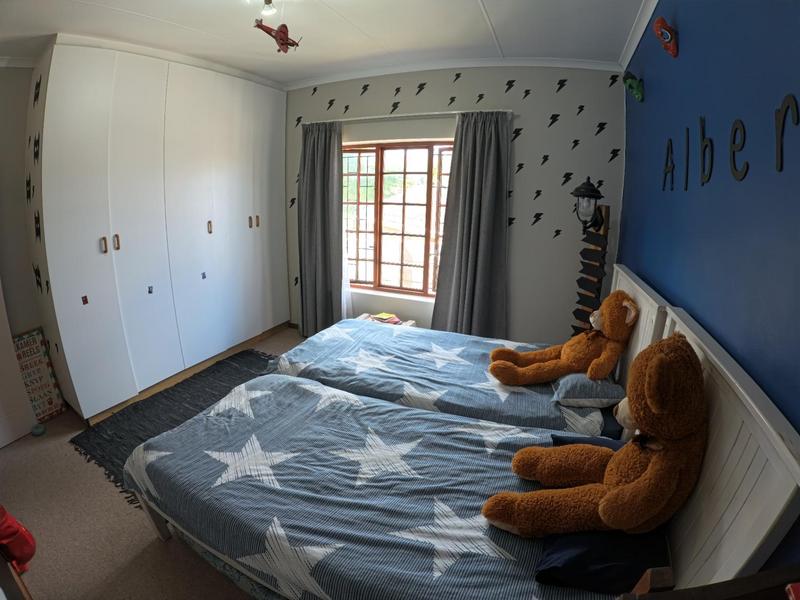 3 Bedroom Property for Sale in Twee Rivieren Western Cape